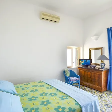 - Casa Raffi *