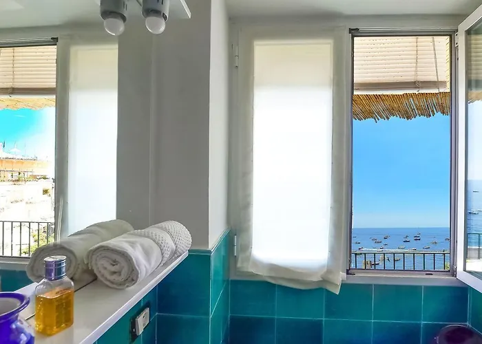 - Casa Raffi *