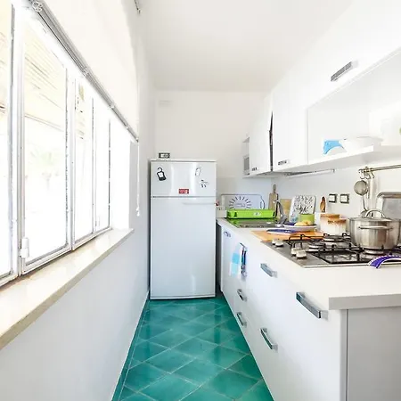 - Casa Raffi Feriehus *